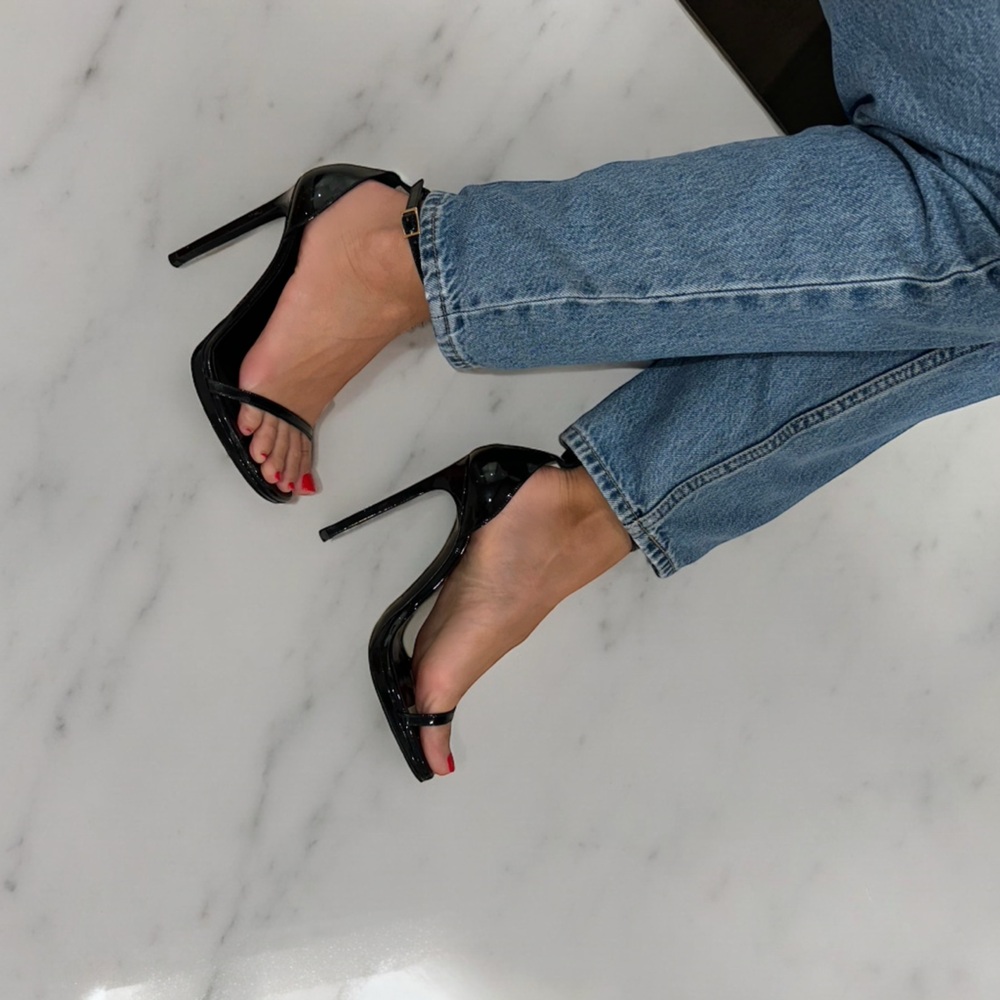 Saint Laurent Minimal Amber Patent Leather 38 Heels